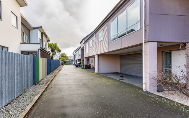 Westfield Close