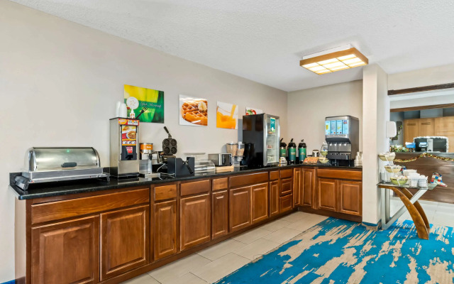 Quality Inn Sidney I-80