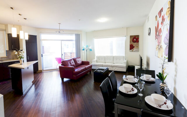 Heaven on Hollywood Furnished Apartments