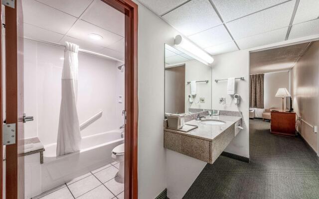 Quality Inn Bradley - Bourbonnais