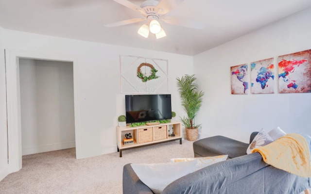 Charming Pottstown Apartment - Walk to Town!