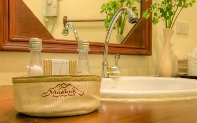 Maekok River Village Resort