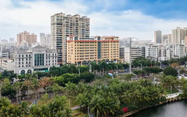 Ji Hotel (Haikou Hongcheng Lake)