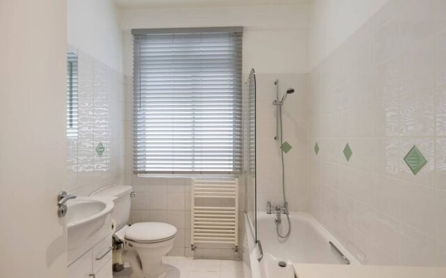 Fully Redecorated Lovely 1 Bed Home in Westminster