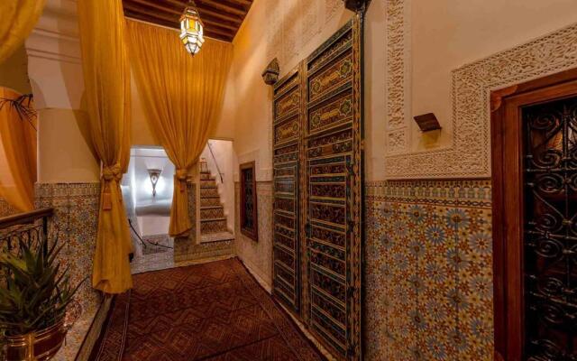 Abelia Riad