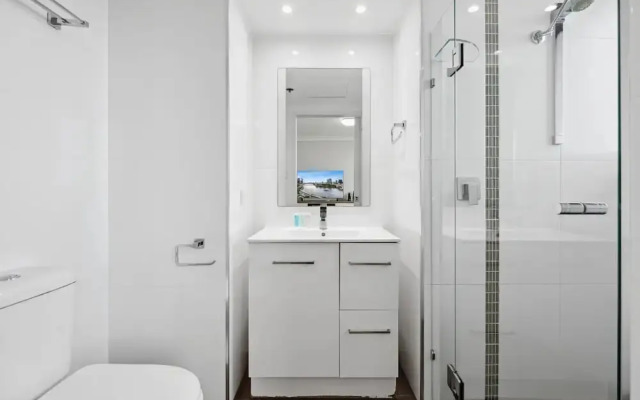 Central Brisbane Studio With Stunning River Views