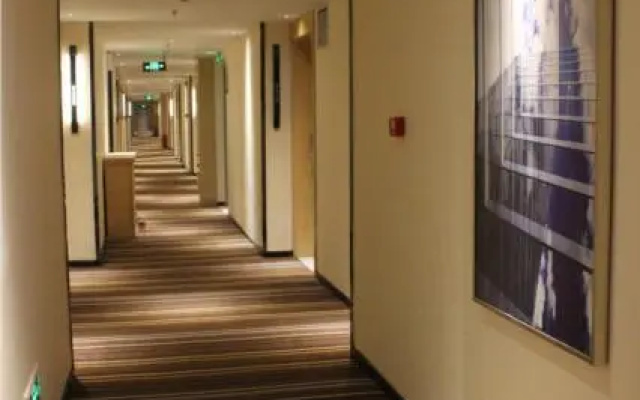 City Comfort Inn Chengdu Chongzhou Chinatown