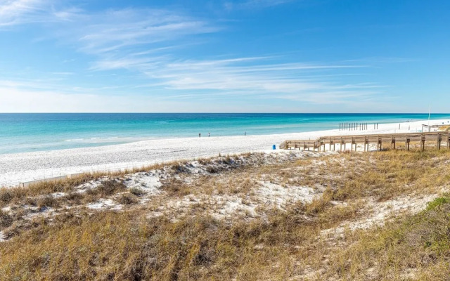 Grand Caribbean East 101 2 Bedroom Condo