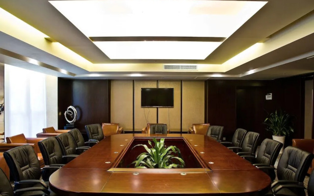 Shenzhen Fuqinglong Huatian Hotel
