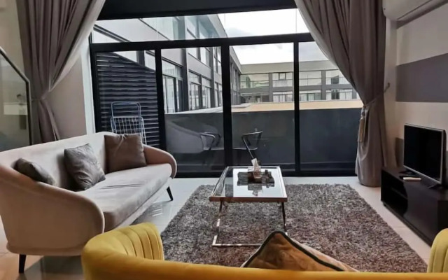 Embassy Gardens Royal Luxury Apartments