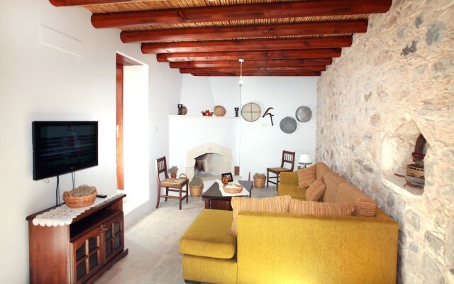 Areti Courtyard Villas
