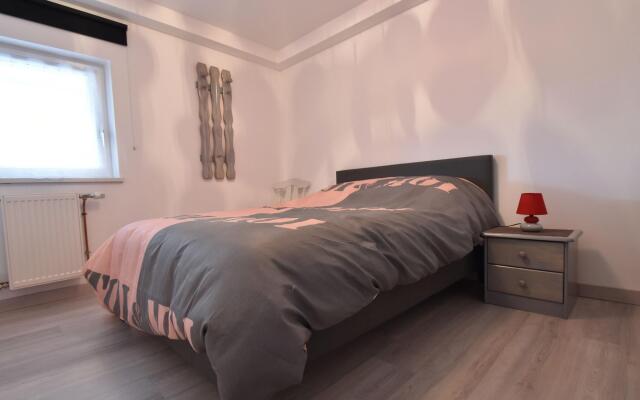 Elegant Holiday Home in Saint Louis With Garden