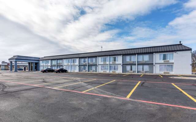 Quality Inn & Suites Sulphur Springs