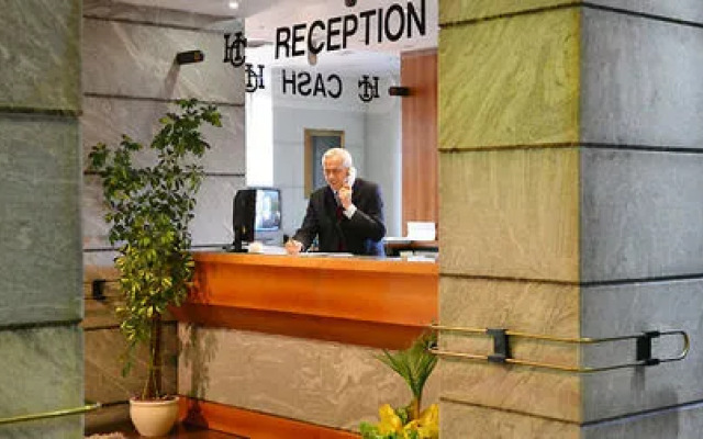 Hotel Cesari