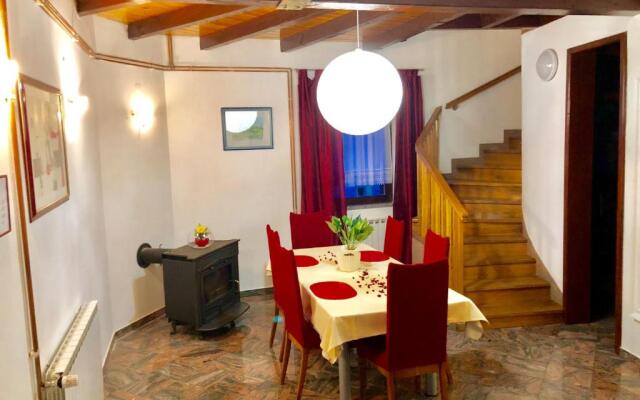 Two Story Studio Apartment Goranka