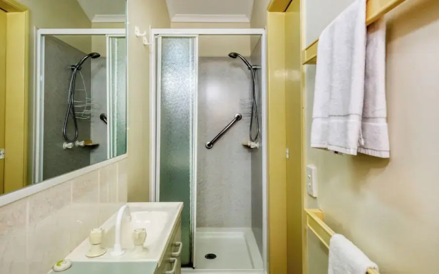 Silver Wattle Caravan Park