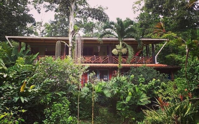 Dolphin Bay Hideaway