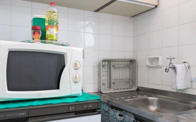 pequeno e aconchegante meia quadra da praia