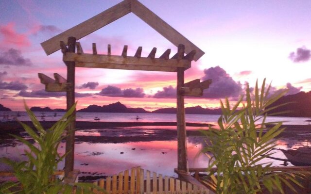 Talindak Beach Cottages
