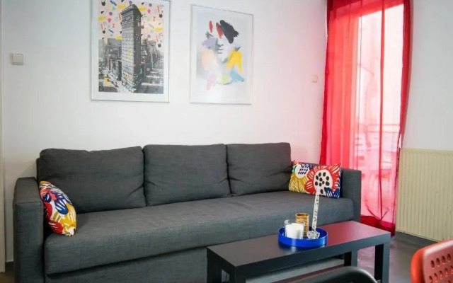 Destination Acropolis apt4