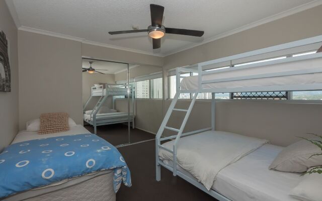 Pacific Plaza Apartments