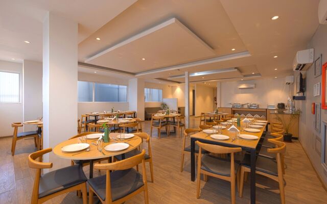 Hotel Grand Tashree