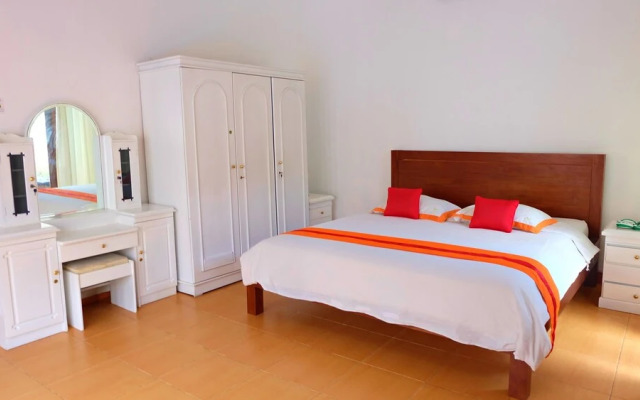 Villa Wirosaban with Private Pool by Simply Homy
