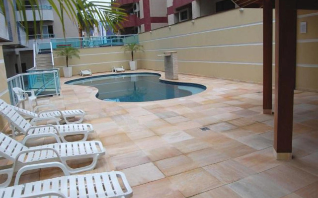 Apart Ubatuba c/ ar, churrasqueira, piscina