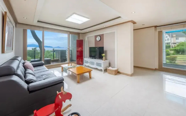 Yeosu Falling in Blue Ocean View Pension