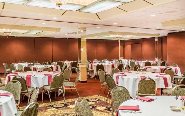 Norwood Inn Hudson - Akron North