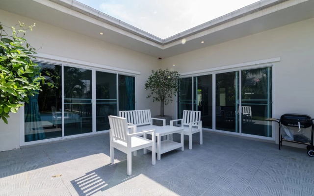 Private 3 Bedroom Pool Villa L26