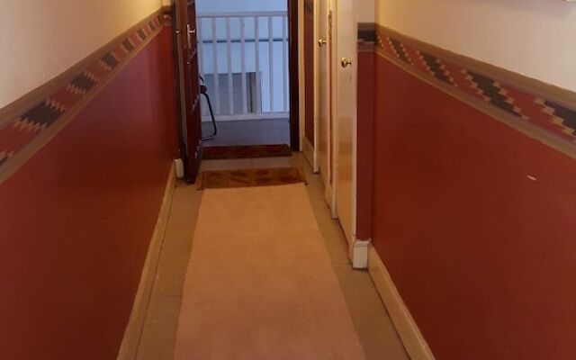 Tony Asga Apartments - Tony Apartment