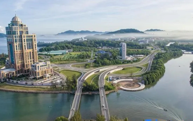 Urban Retreat @ KK Sky • Pool • Parking – Outside – Kota Kinabalu