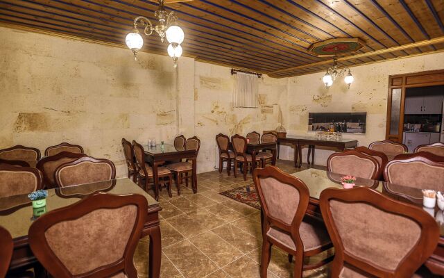 Milat Cave Hotel