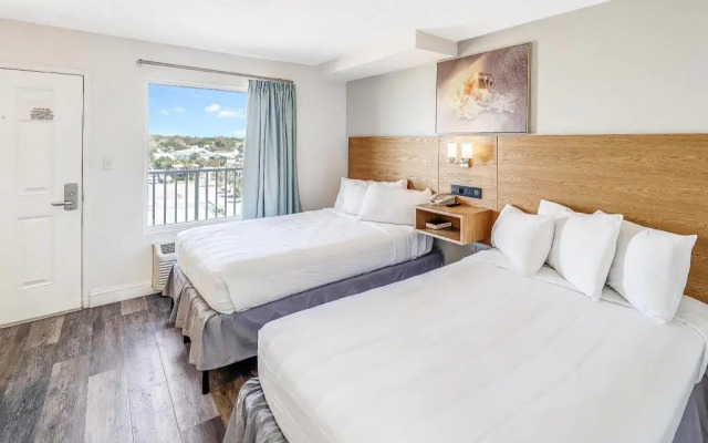 Beachcomber Beachfront Hotel, a By The Sea Resort