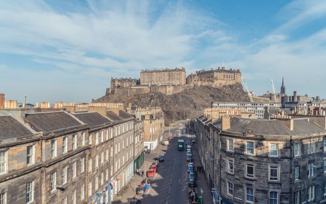 DoubleTree by Hilton Edinburgh City Centre
