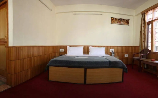 Hotel New Adarsh