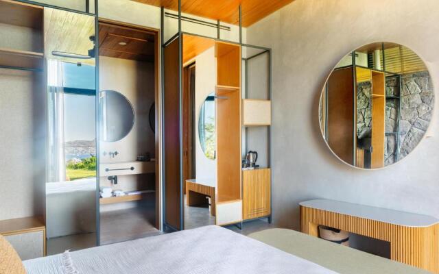 Birdcage 33 Hotel - Adult Only