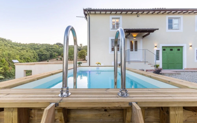 Villa Podere Falcione