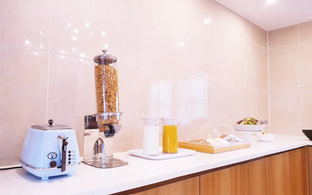 Uneed Business Hotel