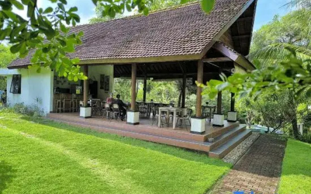 Tahoma Tanjung Lima Labuan Bajo Villa by ABM