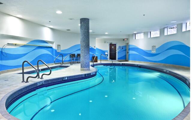 Holiday Inn Express & Suites Langley by IHG