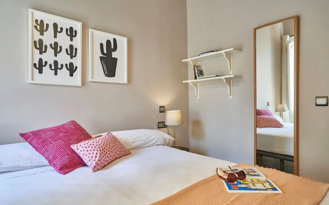 BeBarceloner Sants Apartments