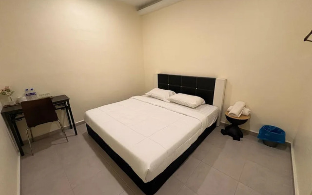 Aman Inn Hotel