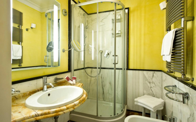 Suite Opera Rooms