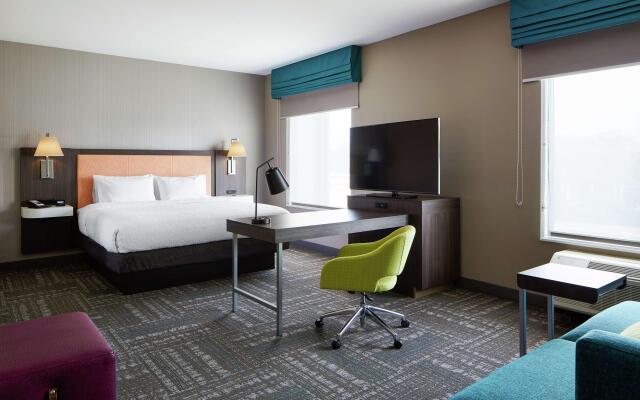 Hampton Inn & Suites Chicago Waukegan