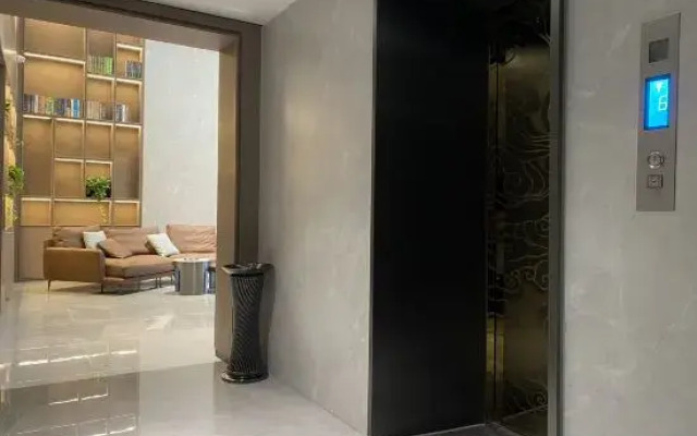 Yunjing Hotel (Luohe Shabei Dennis Convention and Exhibition Center)