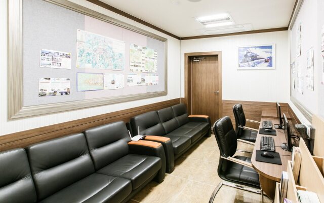 Gyeongju Tourist GG Hotel