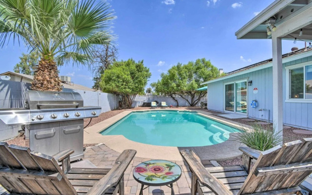 Phoenix Home w/ Sunny Backyard, Diving Pool