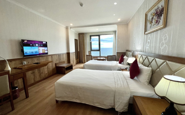 Serene Beach Hotel Danang